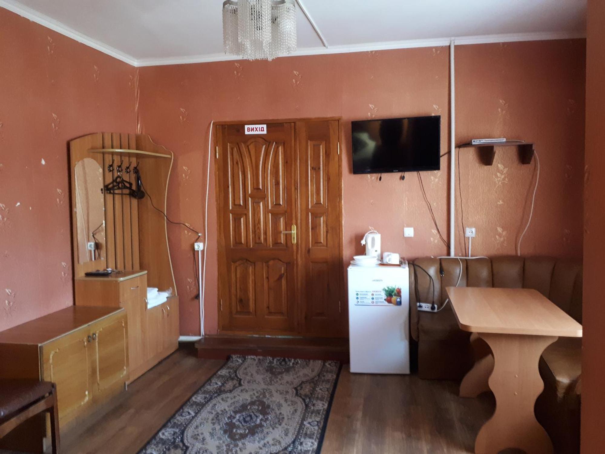 Hotel Gostynnyi Dvir Sharhorod Esterno foto