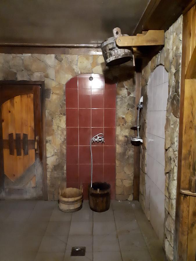 Hotel Gostynnyi Dvir Sharhorod Esterno foto