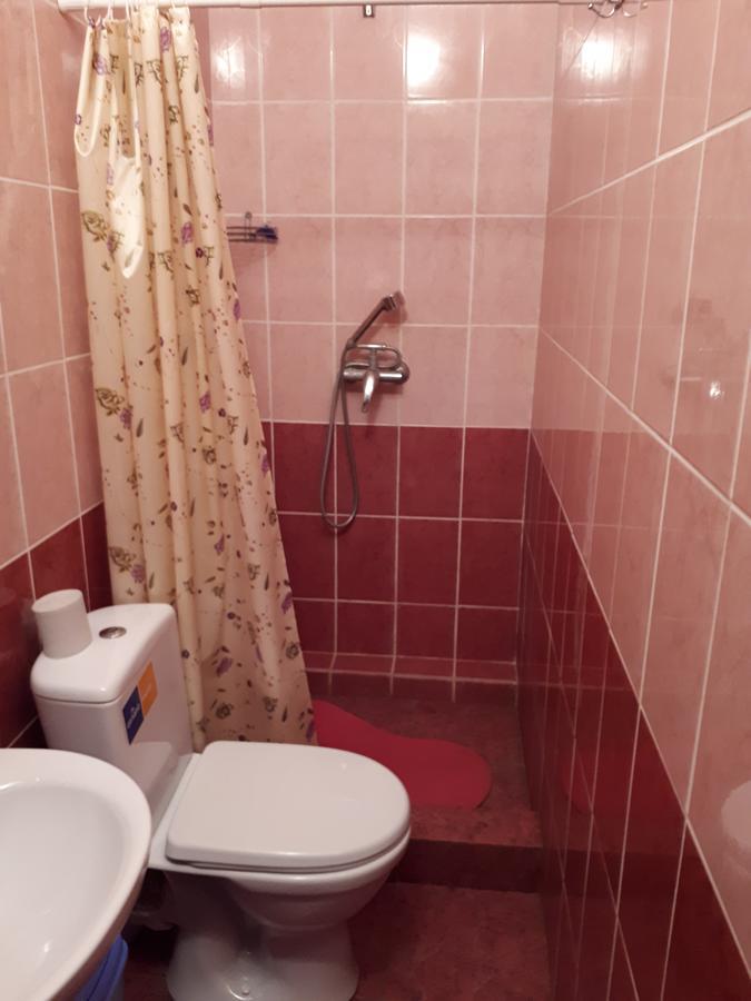 Hotel Gostynnyi Dvir Sharhorod Esterno foto