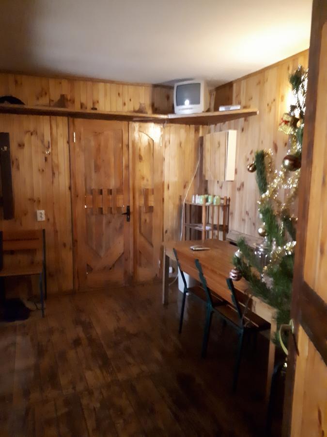 Hotel Gostynnyi Dvir Sharhorod Esterno foto