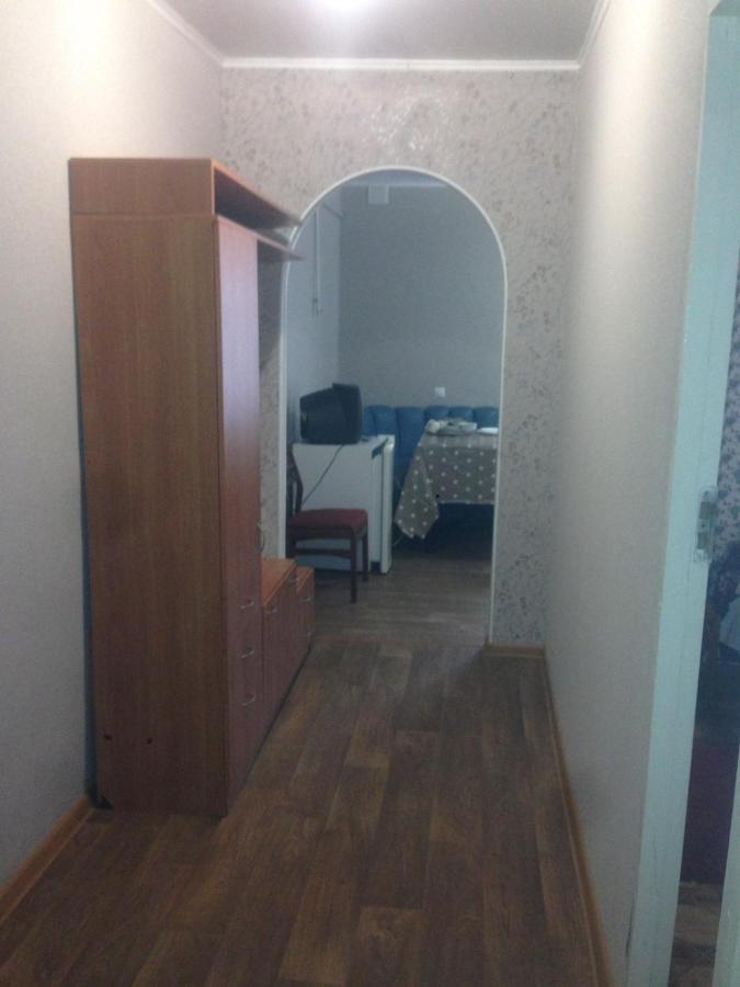 Hotel Gostynnyi Dvir Sharhorod Esterno foto